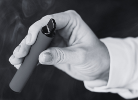 Disposable vape pen black and white image